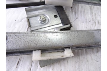 Elevalunas delantero derecho, Mercedes-benz Vito Basic-kombi (639) 111 CDI Largo (639.603) 2006