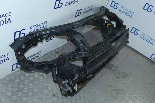 Panel frontal