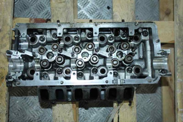 Culata, Audi A4 Berlina (8E) 2.5 TDI (120kW) 2003, 059E
