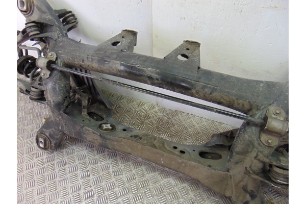 Puente trasero, BMW Serie 3 Touring (F31) 318d 2014 usado 5