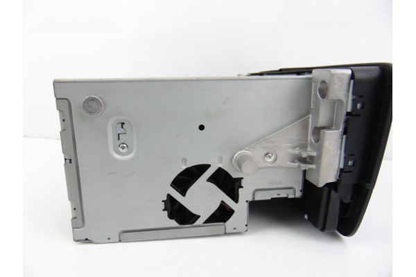 Sistema audio / radio cd, Mercedes-benz Clase a (Bm 176) A 180 CDI BlueEfficiency (176.012) 2014, A2469009412