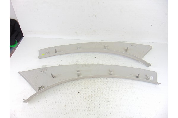 Techo interior, Citroen C3 1.4 16V SensoDrive X-Tr 2004 usado 5