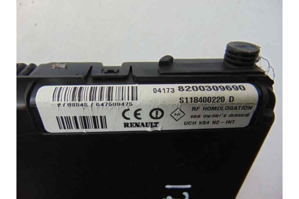 Caja reles / fusibles, Renault Scenic Ii (Jm) Confort Authentique 2004, 8200309690