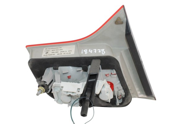 Piloto trasero derecho interior, Audi A4 Avant (8E) 1.8 T Quattro 2005, 8E9945094