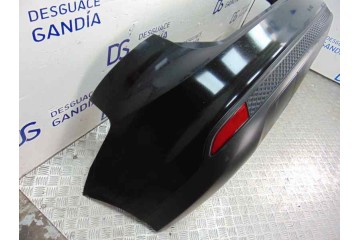 Paragolpes trasero