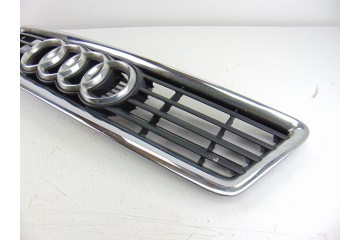 Rejilla delantera, Audi Allroad Quattro Quattro (4B5) 2.5 TDI (132kW) 2003, 4Z7853651
