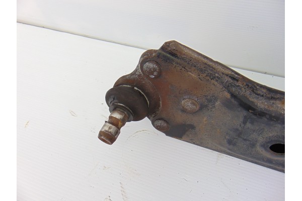 Brazo suspension inferior delantero derecho, Opel Corsa D Sport 2008 usado 5