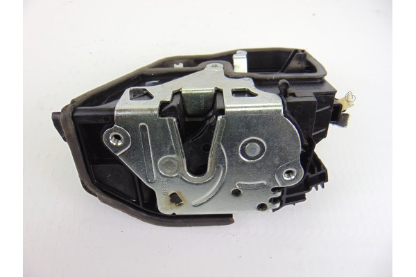 Cerradura puerta trasera izquierda, BMW Serie 3 Berlina (F30) 328i 2012, 7229459 usado 5