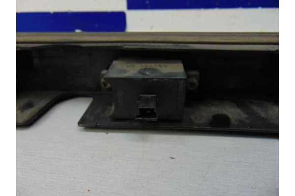 Piloto trasero central, BMW Serie 7 (E65/E66) 730d 2008, 6929700 usado 5
