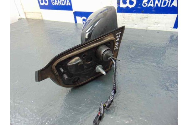 Retrovisor derecho, Citroen C4 Cactus Feel 2014 usado 5