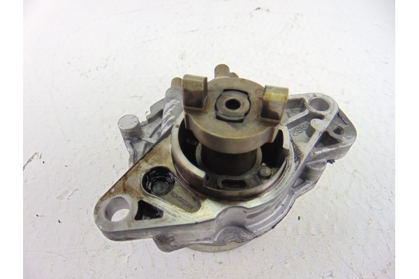 Depresor freno / bomba vacio, Opel Astra J Berlina 5P Enjoy 2010 usado 5