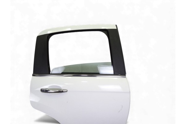 Puerta trasera derecha, Citroen C3 Live Edition 2016 usado 5