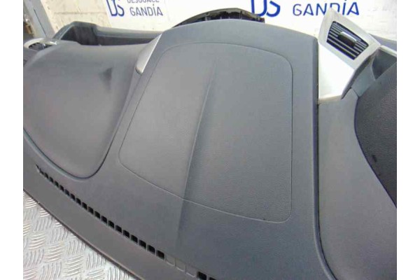 Salpicadero, Ssangyong Tivoli Limited 4x2 2017