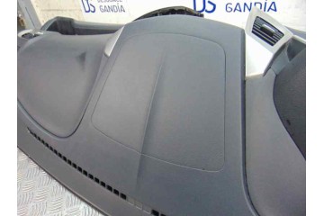 Salpicadero, Ssangyong Tivoli Limited 4x2 2017