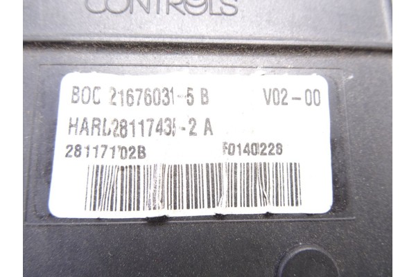Caja reles / fusibles, Citroen C4 Berlina Collection 2006, 9661940480 usado 5
