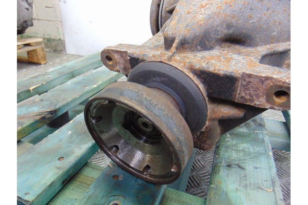 Diferencial trasero, BMW Serie 7 (E65/E66) 740d 2007 usado 5
