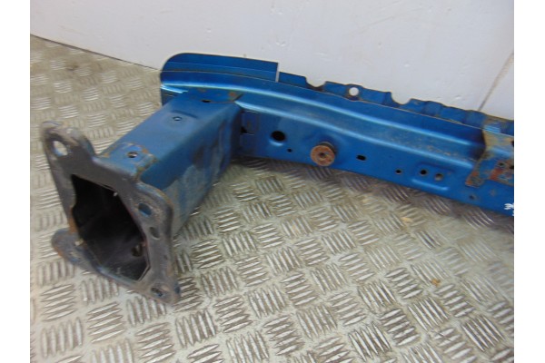 Refuerzo paragolpes delantero, Ford Focus Berlina (Cap) Trend 2005 usado 5
