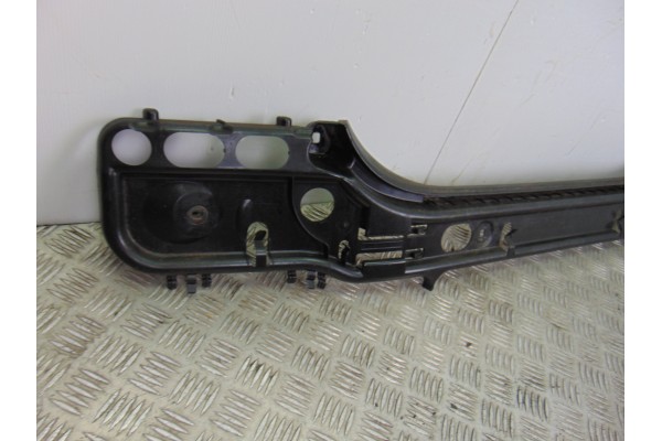 Molduras traseras, BMW Serie 5 Berlina (E60) 520d 2007, 7056343 usado 5