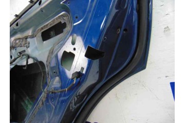 Puerta trasera derecha