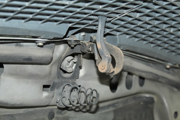 Capo, Mercedes-benz Clase e (Bm 210) Berlina 300 Diesel (210.020) 1997 usado 5