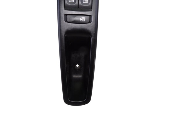 Mando elevalunas delantero izquierdo, Renault Megane Iii Sport Tourer Expression 2009 usado 5