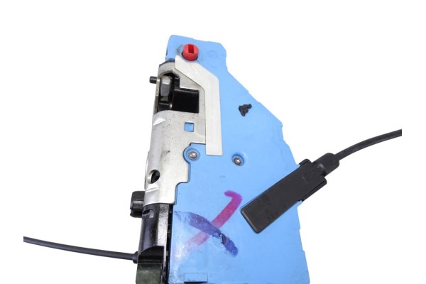 Cerradura puerta trasera izquierda, Citroen Grand C4 Picasso Millenium 2013 usado 5
