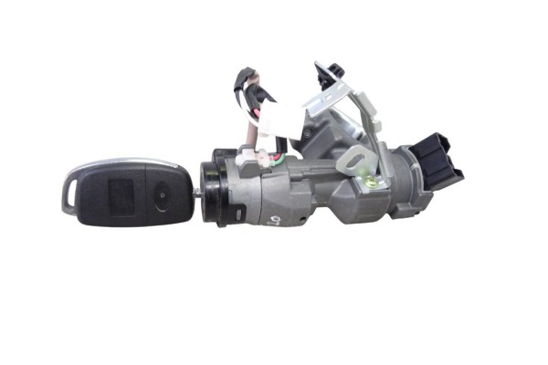 Antirrobo / llave contacto, Hyundai I20 (Pb) City S 2013 usado 5