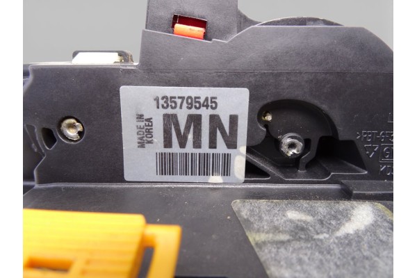 Cerradura puerta trasera izquierda, Opel Mokka X Innovation 2018, 13579545 usado 5