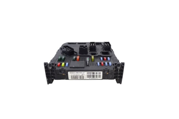 Caja reles / fusibles, Citroen Xsara Picasso 1.6 HDI 90 Exclusive 2009, 9657999780 usado 5