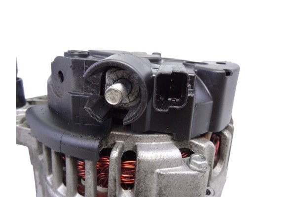 Alternador, Citroen Xsara Picasso 1.6 HDI 90 Exclusive 2009 usado 5