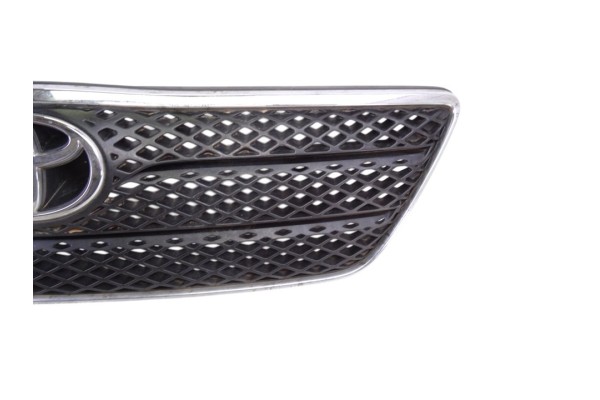 Rejilla delantera, Toyota Corolla (E12) 2.0 D-4D Luna Berlina 2003, 5311402010