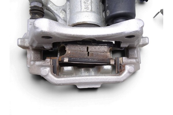 Pinza de freno trasera izquierda, Toyota Corolla (E21) Hybrid Active 2022