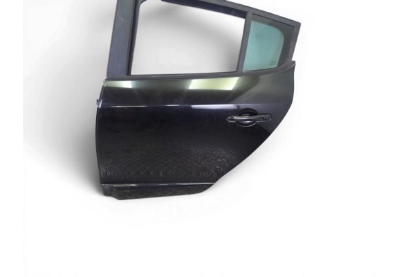 Puerta trasera izquierda, Renault Megane Iii Berlina 5P Business 2014 usado 5