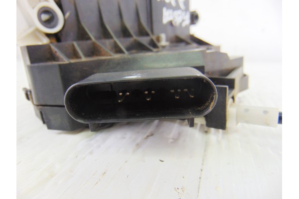 AM5AU21812BE CERRADURA PUERTA DELANTERA DERECHA FORD FIESTA (CNN)