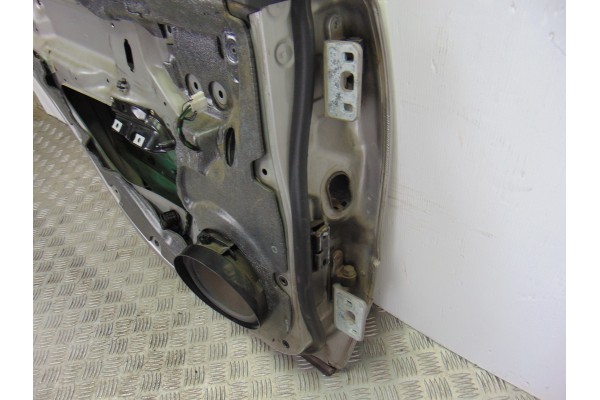 Puerta trasera izquierda, Mercedes-benz Clase e (Bm 211) Berlina E 270 CDI (211.016) 2003 usado 5