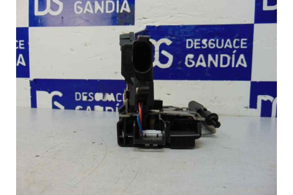 Cerradura puerta trasera izquierda, Audi A4 Avant (8E) 2.5 TDI (120kW) 2003, 8E0839015C