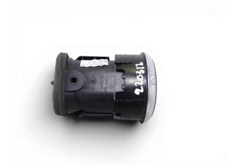 Rejilla aireadora, Audi A3 Sportback (8PA) 1.4 TFSI Ambiente 2010, 8P0820901