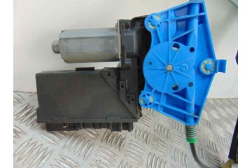 Elevalunas trasero derecho, Audi A4 Avant (8E) 2.7 Tdi (Dpf) 2008