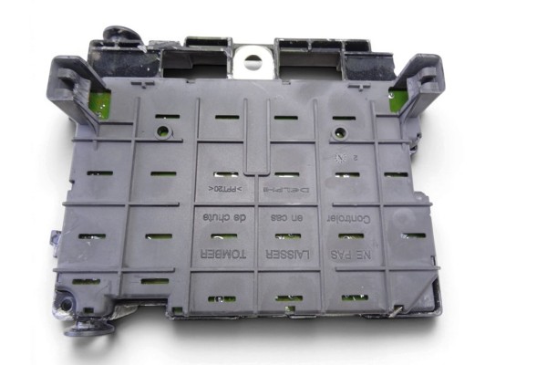 Caja reles / fusibles, Peugeot 307 Break / Sw (S1)(04.2002) Sw 2003, 9657608780