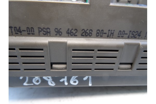 9646226880  CAJA RELES / FUSIBLES CITROEN C5 BREAK 2.2 HDi Exclusive Automático 2002 9646226880 208761 CITROEN - 1