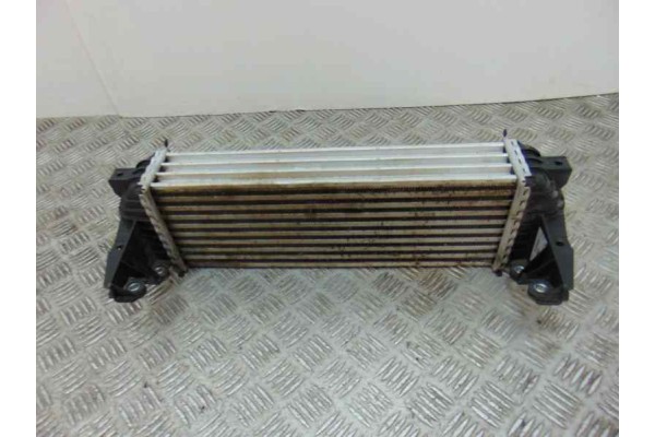 Intercooler, Ford Tourneo Connect (TC7) Familiar 2010 usado 6