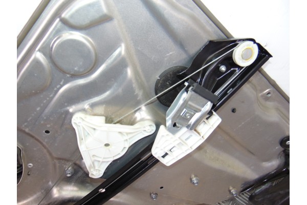 A2048200542 ELEVALUNAS TRASERO IZQUIERDO MERCEDES-BENZ CLASE E (BM 212) LIM.