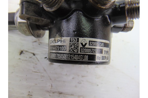 Rampa inyectora, Nissan Almera (N16/E) Tekna 2005, 8200057345 usado 6