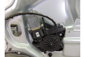 Elevalunas delantero derecho, Ford Focus Berlina (CB4) Trend 2009