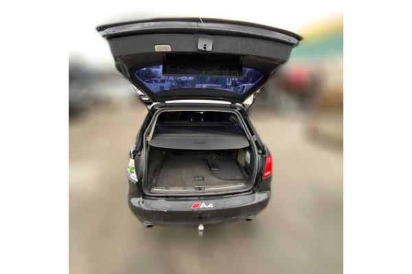 AUDI A4 AVANT (8E) 1.8 T Quattro