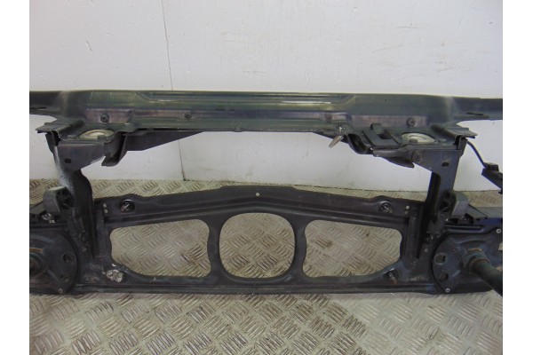 Panel frontal, BMW Serie 3 Berlina (E46) 330d 2003 usado 6