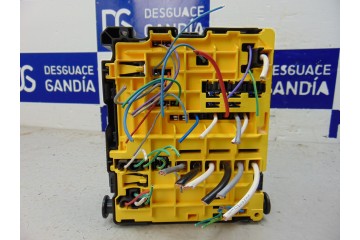 Caja reles / fusibles, Citroen C4 Cactus Feel 2014, 9804848480