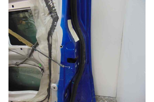 Puerta delantera derecha, Mitsubishi Montero (V60/V70) 3.2 DI-D Avance (5-ptas.) 2000