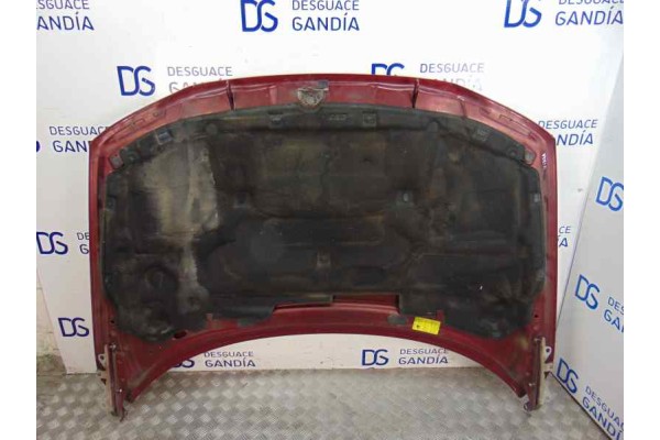 Capo, Volvo V70 Familiar D 5 Tracción total 2003, GRANATE