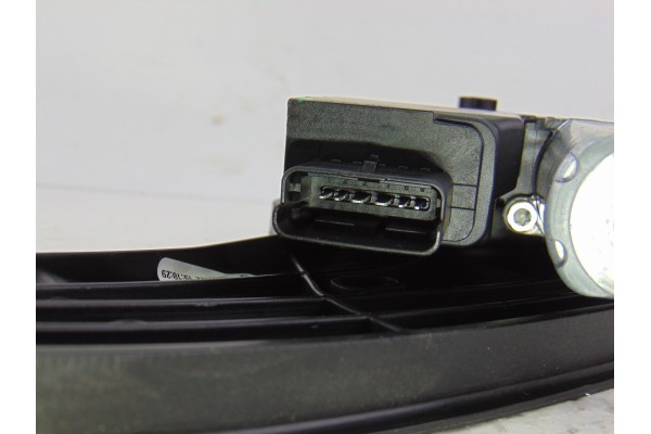 Elevalunas trasero derecho, Peugeot 5008 Active 2017, 9840190380